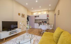 Modern 2 Bedroom Apartment Next To Vitosha Str.