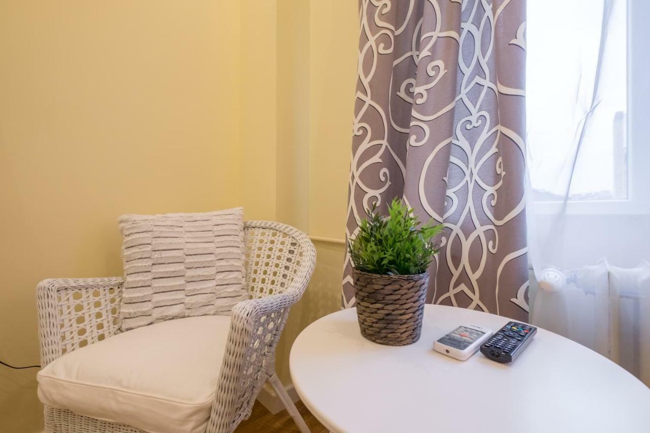 Modern 2 Bedroom Apartment Next To Vitosha Str. Sofia Exterior photo