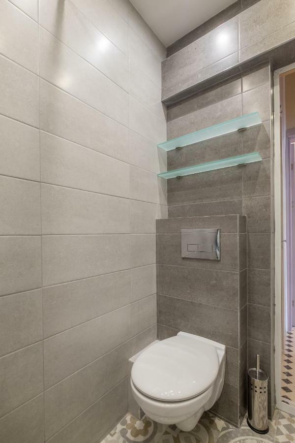 Modern 2 Bedroom Apartment Next To Vitosha Str. Sofia Exterior photo