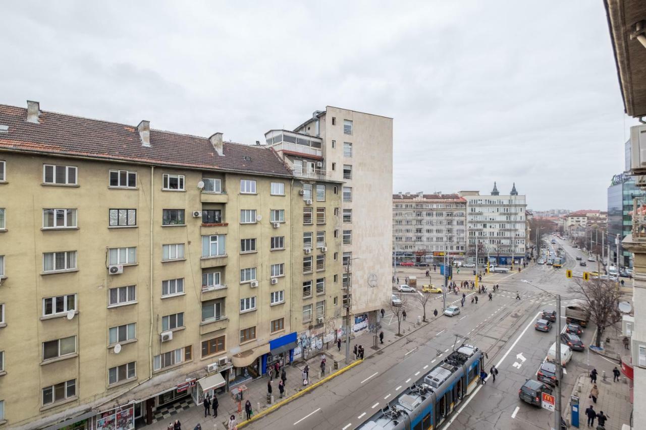 Modern 2 Bedroom Apartment Next To Vitosha Str. Sofia Exterior photo