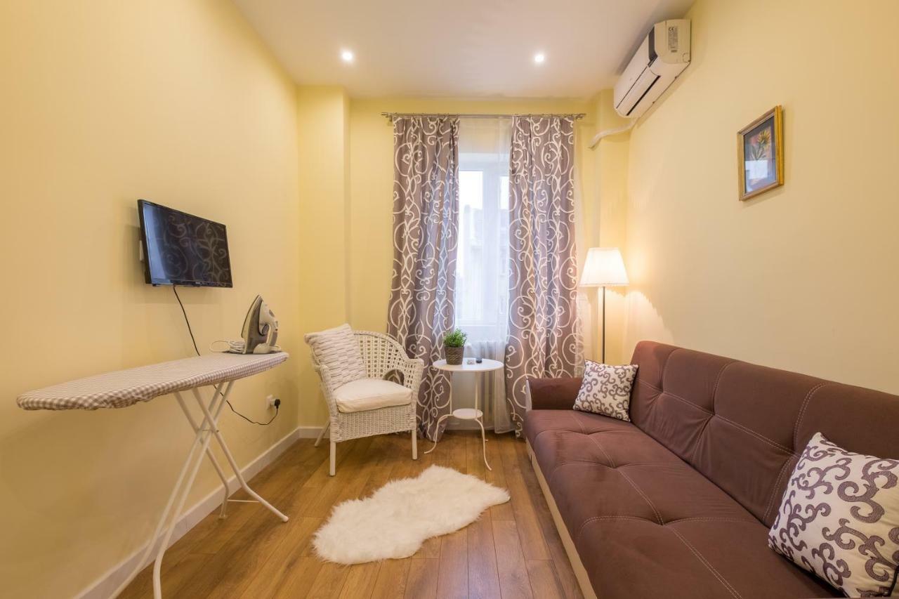 Modern 2 Bedroom Apartment Next To Vitosha Str. Sofia Exterior photo